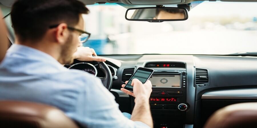 קנסות ועונשים בגין שימוש בטלפון הנייד בזמן נהיגה ברכב
