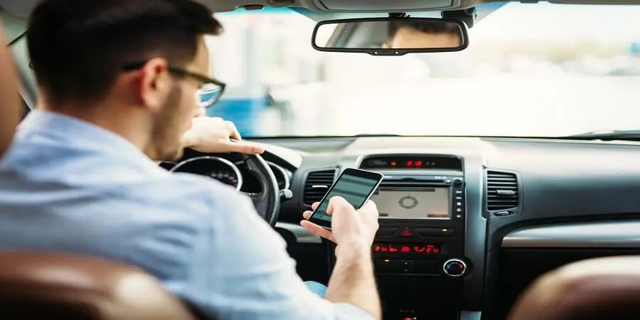 קנסות ועונשים בגין שימוש בטלפון הנייד בזמן נהיגה ברכב
